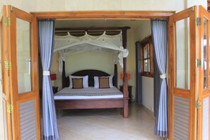 Villa, 3 Bedrooms | 3 bedrooms, premium bedding, in-room safe, desk - Ume Cantik Villa (Sukasada)