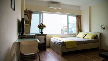 Studio (Type 6) | Desk, soundproofing, free WiFi