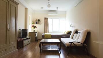 Studio (Type 6) | Desk, soundproofing, free WiFi