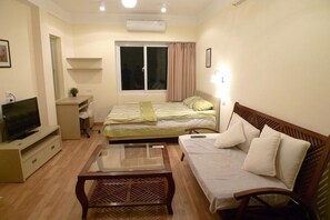 Estudio (Type 6) | Escritorio, sistema de insonorización, wifi gratis