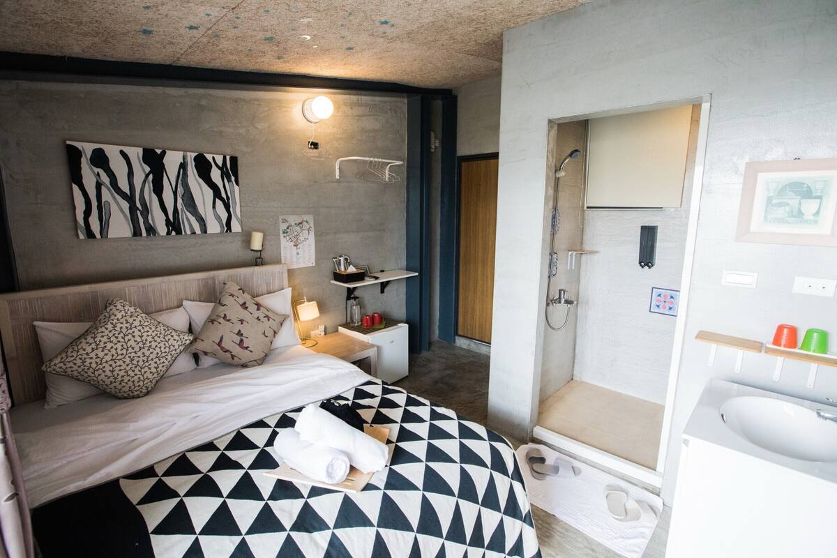 Standard-Doppelzimmer | Schreibtisch, Verdunkelungsvorhänge, schallisolierte Zimmer