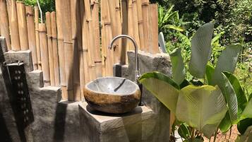 Signature Double Room | Bathroom sink