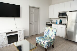 Loft, Multiple Beds, Non Smoking | 2 bedrooms, iron/ironing board, free WiFi, bed sheets - AK Lofts 2 Bed 2Ba Mcormick Wintrust (Chicago)