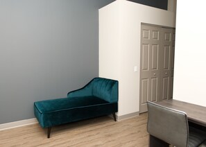 Loft, Multiple Beds, Non Smoking | 2 bedrooms, iron/ironing board, free WiFi, bed sheets