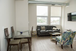 Loft, Multiple Beds, Non Smoking | 2 bedrooms, iron/ironing board, free WiFi, bed sheets - AK Lofts 2 Bed 2Ba Mcormick Wintrust (Chicago)