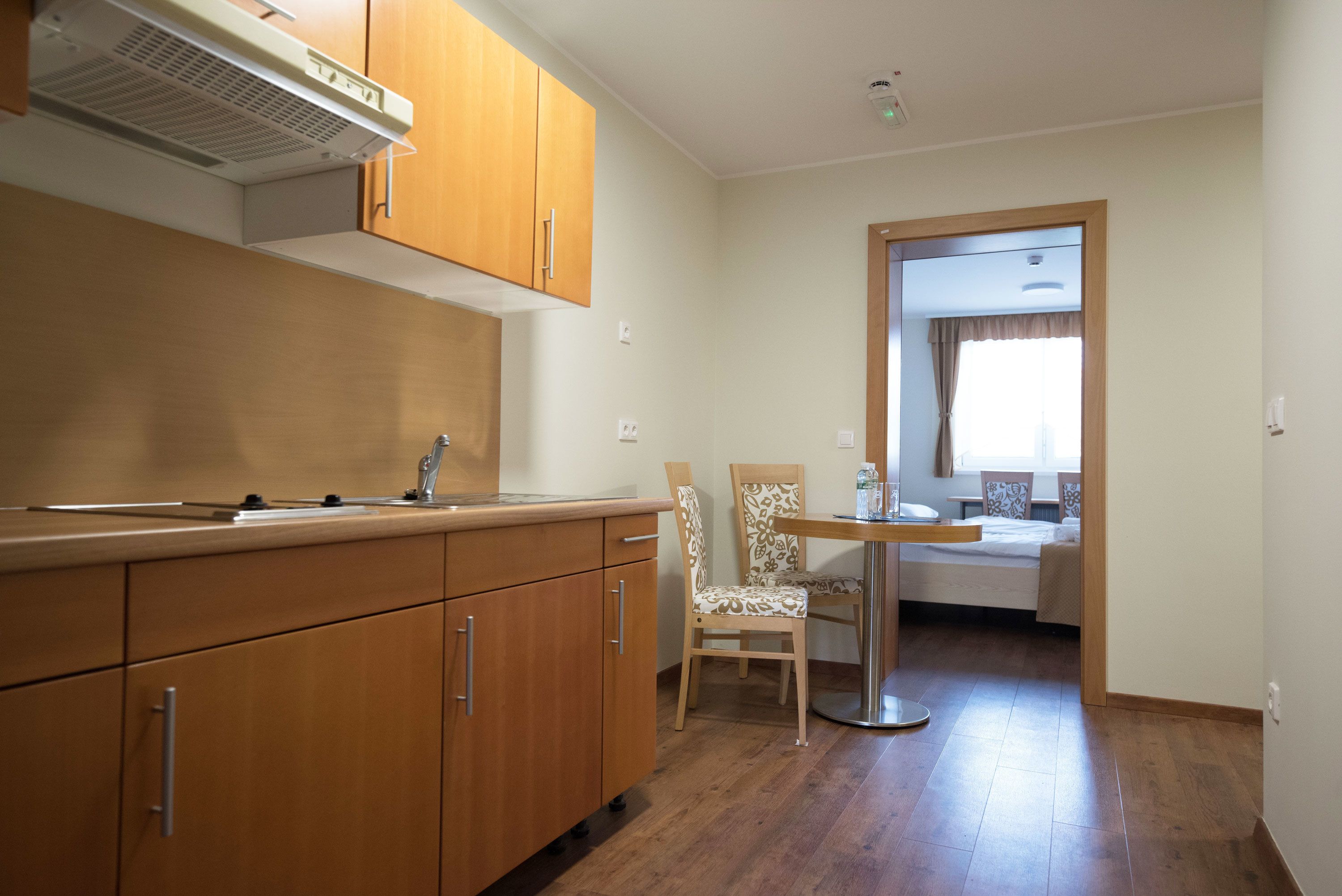 Apartment for 4 | Makan di kamar