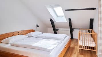 3 Schlafzimmer, Reisekinderbett, WLAN, Bettwäsche