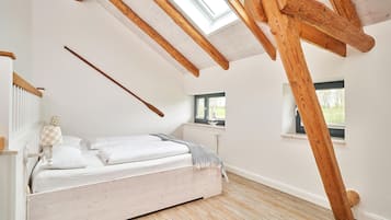 2 Schlafzimmer, Reisekinderbett, WLAN, Bettwäsche