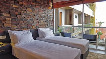 In-room safe, desk, soundproofing, iron/ironing board