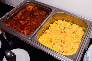 매일 주문 요리 아침 식사 유료