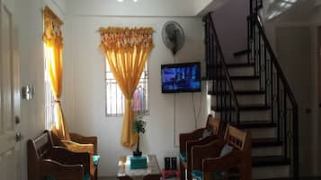 Family House | Living area | Flat-screen TV