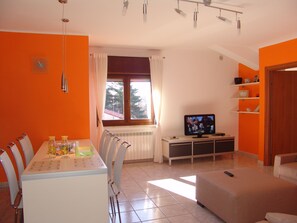 Lobby sitting area - B&B Il Girasole (Rogliano)