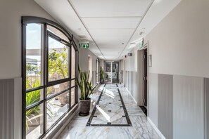 Hallway - Edmond Luxury Hotel & Spa (Rosh Pinna)