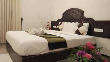 Individually furnished, desk, soundproofing, free WiFi