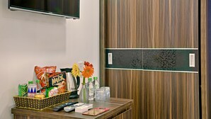 Superior Double Room | Minibar, desk, blackout drapes, soundproofing - Kaluga Hotel (Da Nang)