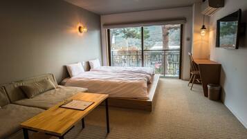 In-room safe, individually furnished, soundproofing, free WiFi