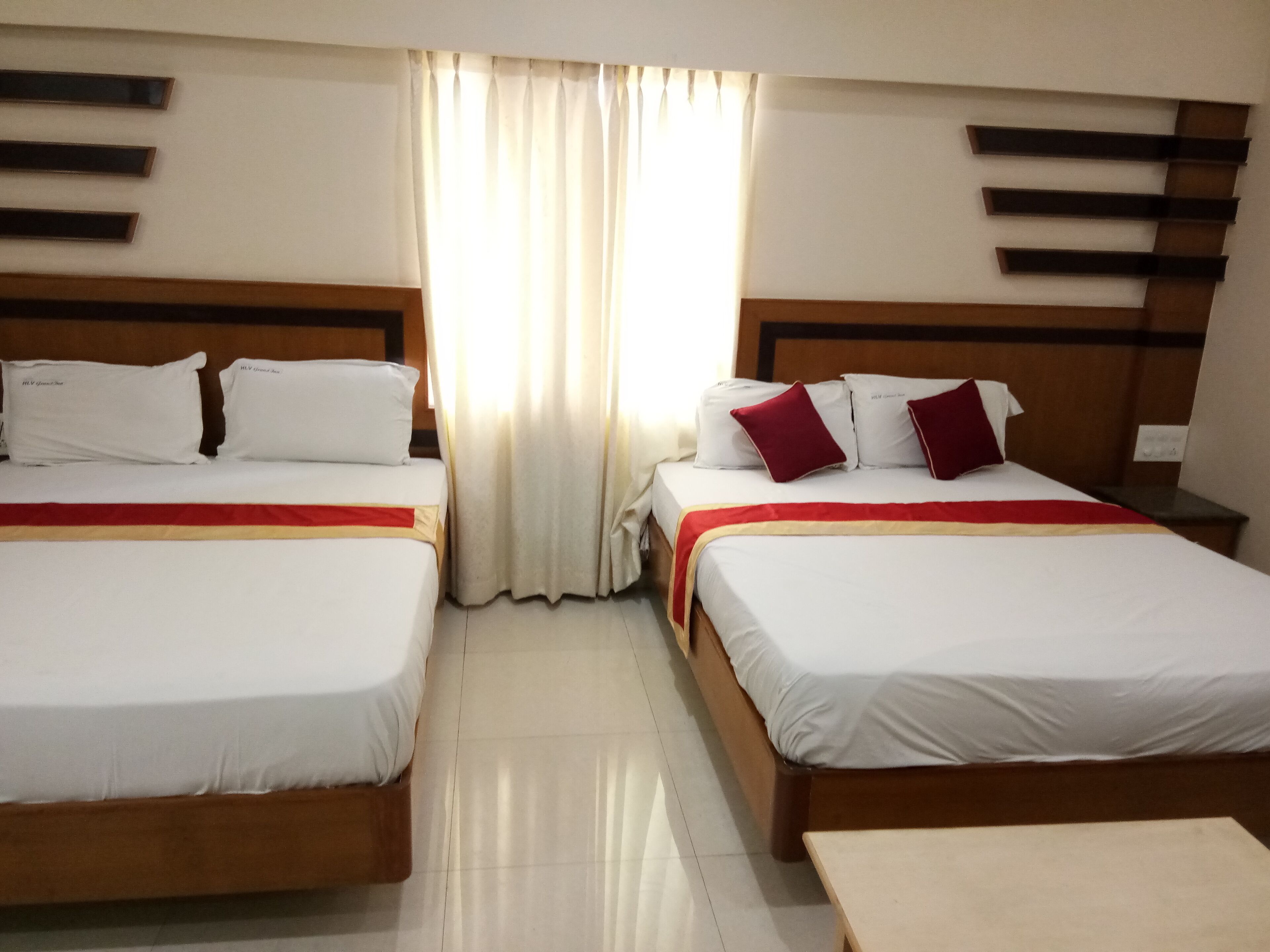 Family Room | In-room safe, individually furnished, desk, free WiFi