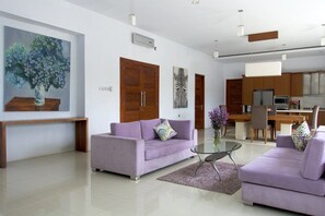 Vila Mewah, 3 kamar tidur | Area keluarga | TV layar datar