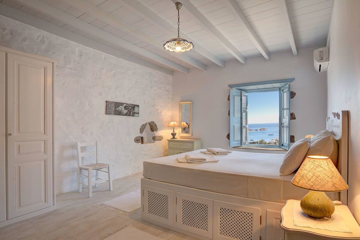 Casa, 1 habitación, vista al mar (Niky) | Caja de seguridad en la habitación y tabla de planchar con plancha