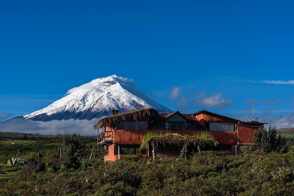 Fachada del alojamiento