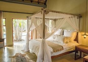 Deluxe Double Room | 1 bedroom, in-room safe, desk, laptop workspace