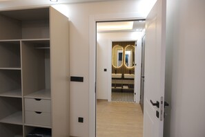 Family Room | Minibar, in-room safe, blackout curtains, soundproofing - Florya House Hotel (Istanbul)