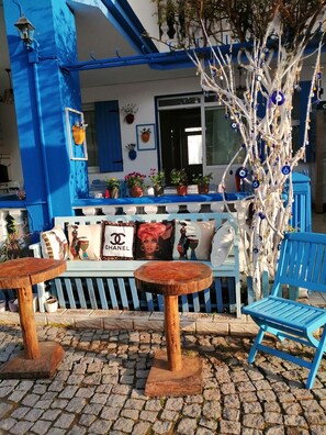 Front of property - Beyaz ev Hotel (Cesme)