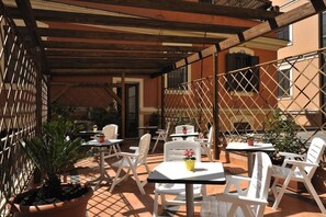 View from property - Relais Manzoni (Rome)