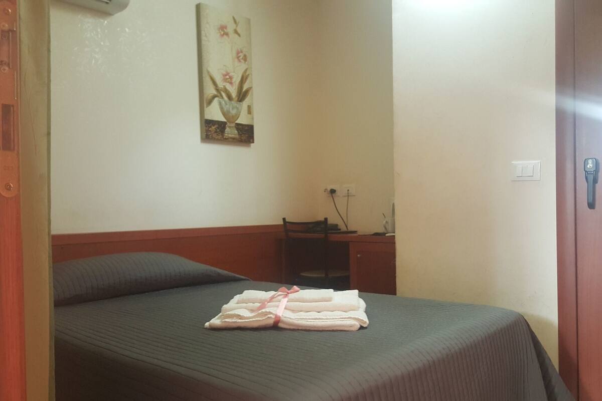 Single Room, 1 Single Bed, Non Smoking | Free WiFi