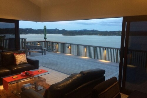 Stunning views in a magnificent waterside location