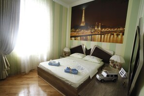 5 Schlafzimmer, Zimmersafe, Bügeleisen/Bügelbrett, WLAN