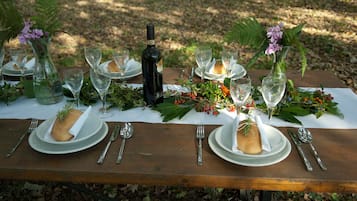Outdoor dining