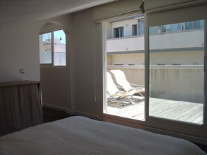 2 chambres, fer et planche à repasser, lit de bébé portatif, Wi-Fi