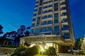 Front of property - Padgett Place - Deluxe Suites (Cebu City)