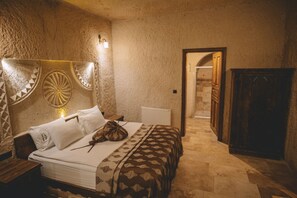Room - Cavusin Cave House (Avanos)
