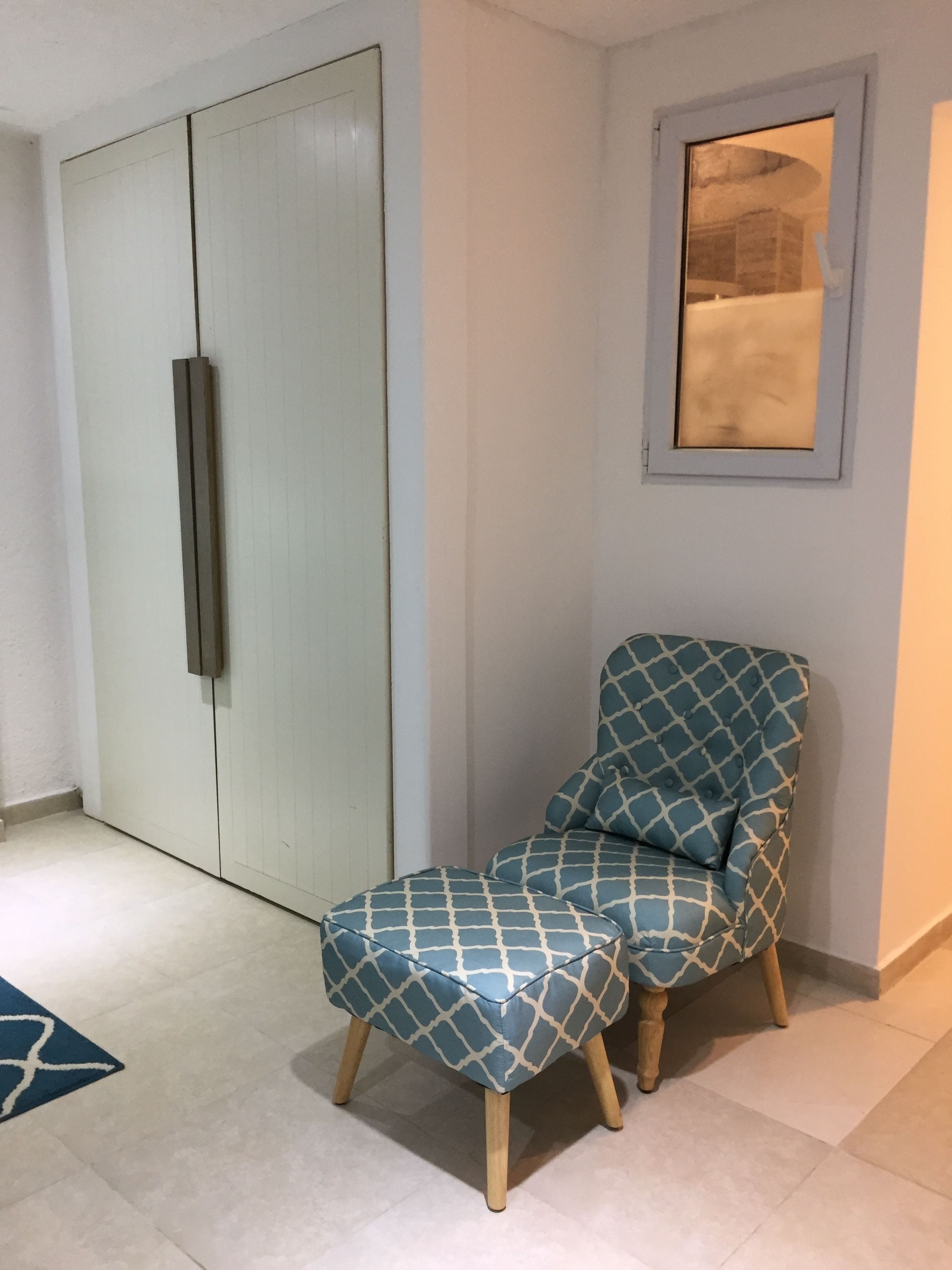 standard room, 1 bedroom, private bathroom | living room | 50-inch flat-screen tv with cable channels, tv