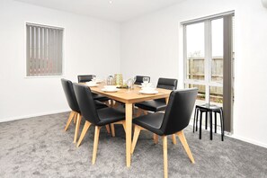 Casa, 5 habitaciones | Servicio a la habitación