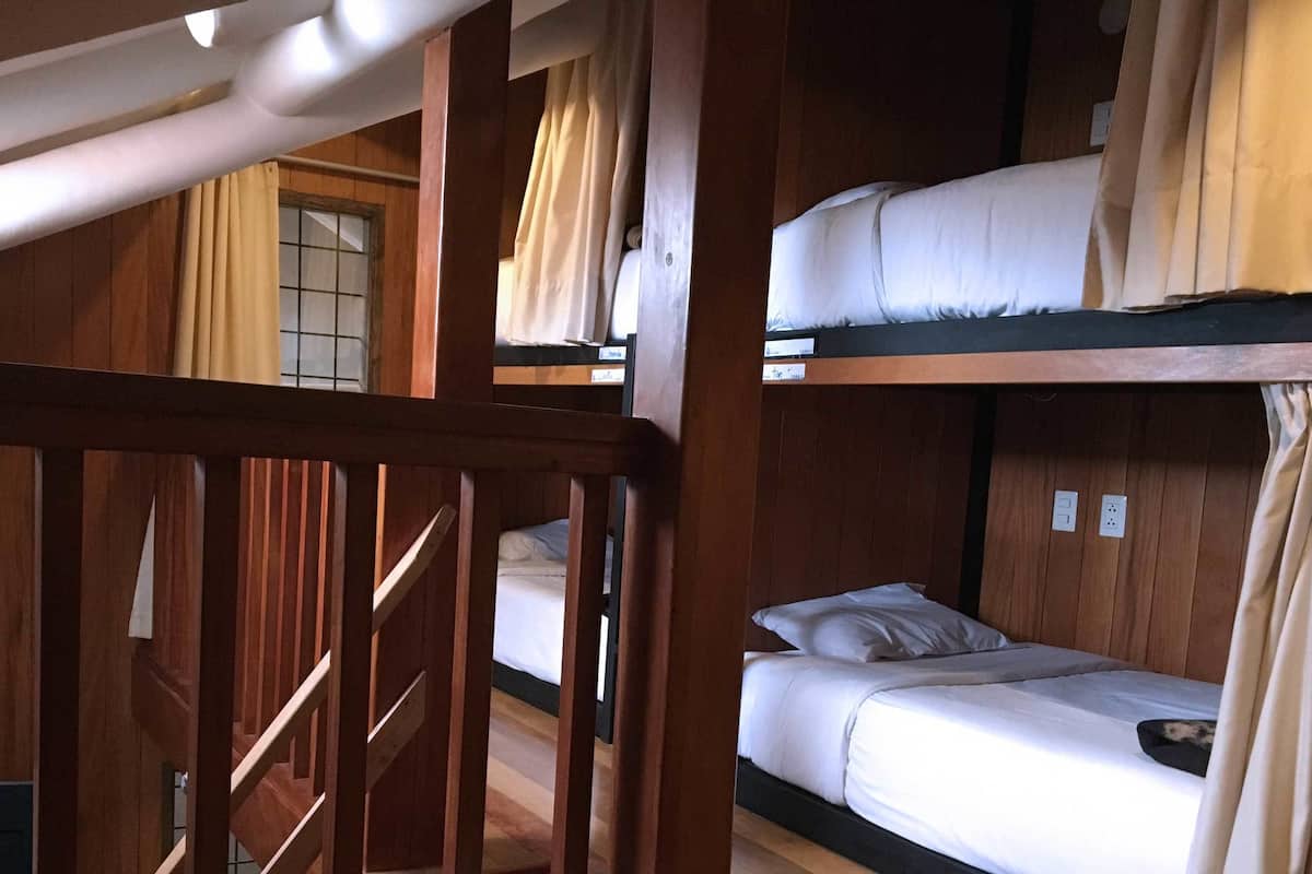 Shared Dormitory, Women only, Private Bathroom | Wi-fi percuma