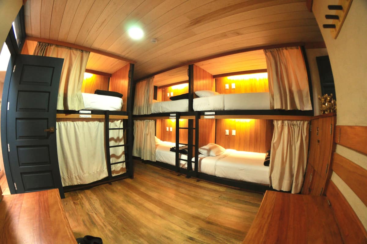 Standard Shared Dormitory, Private Bathroom | Wi-fi percuma