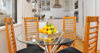 Salisbury St Villa 1