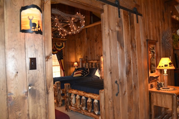2 bedrooms, free WiFi, bed sheets - The Guest House (Schellsburg)