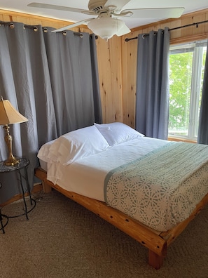 5 bedrooms, WiFi, bed sheets