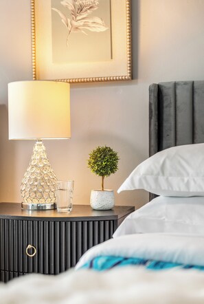 5 chambres, bureau, fer et planche à repasser, Wi-Fi gratuit