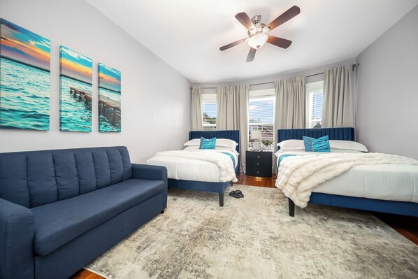 5 habitaciones, escritorio, tabla de planchar con plancha y wifi gratis 