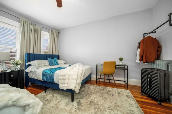 5 bedrooms, desk, iron/ironing board, free WiFi