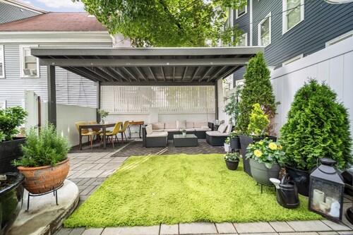 Perfecto para grupos grandes de 10 camas • 4. 6 mi al centro de la ciudad • pasos para T 5BD / 2Bth