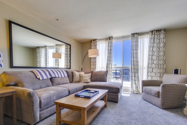 Téléviseur connecté, jouets, livres