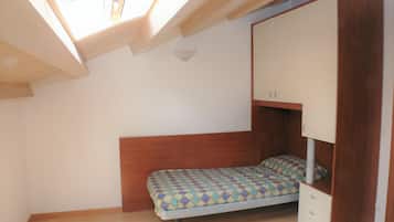 4 bedrooms, in-room safe, WiFi
