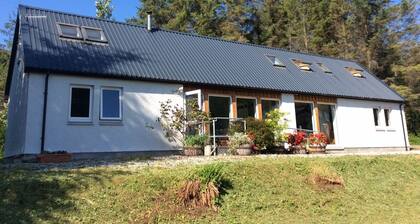 Maison spacieuse de 3 chambres dans un endroit magnifique au-dessus du Loch Broom