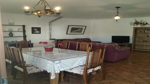 Dining - HOUSE WITH PRIVATE PLOT - CONIL DE LA FRONTERA (FREE WIFI) (Conil de la Frontera)
